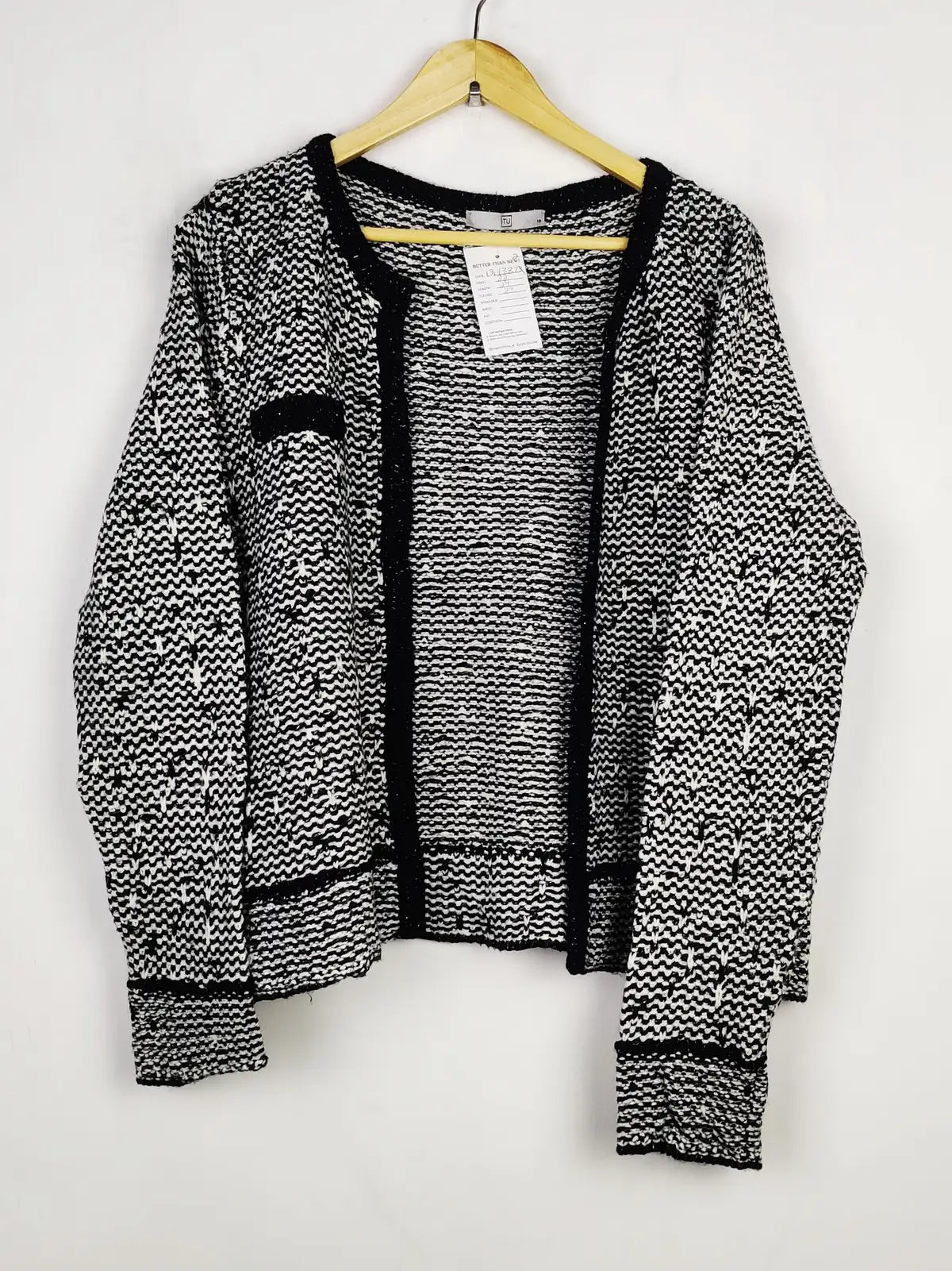 Buy online pre-used pre-loved 100% authentic & Original branded Tu (LS-13872) available in Pakistan. Top international brands avilable.