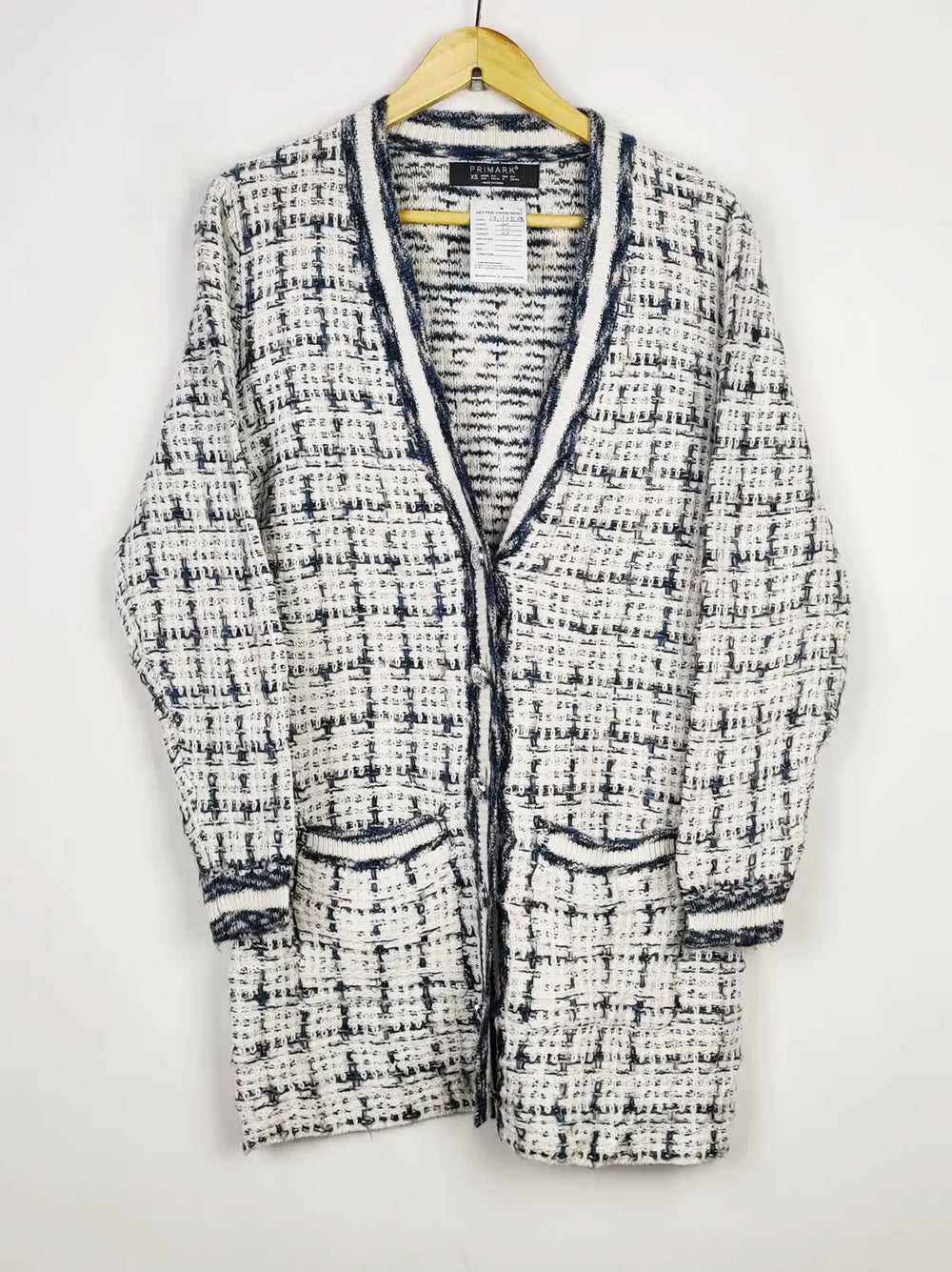 Buy online pre-used pre-loved 100% authentic & Original branded Primark (LS-13877) available in Pakistan. Top international brands avilable.