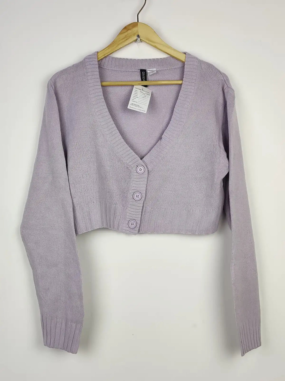 Buy online pre-used pre-loved 100% authentic & Original branded H&M (LS-14045) available in Pakistan. Top international brands avilable.