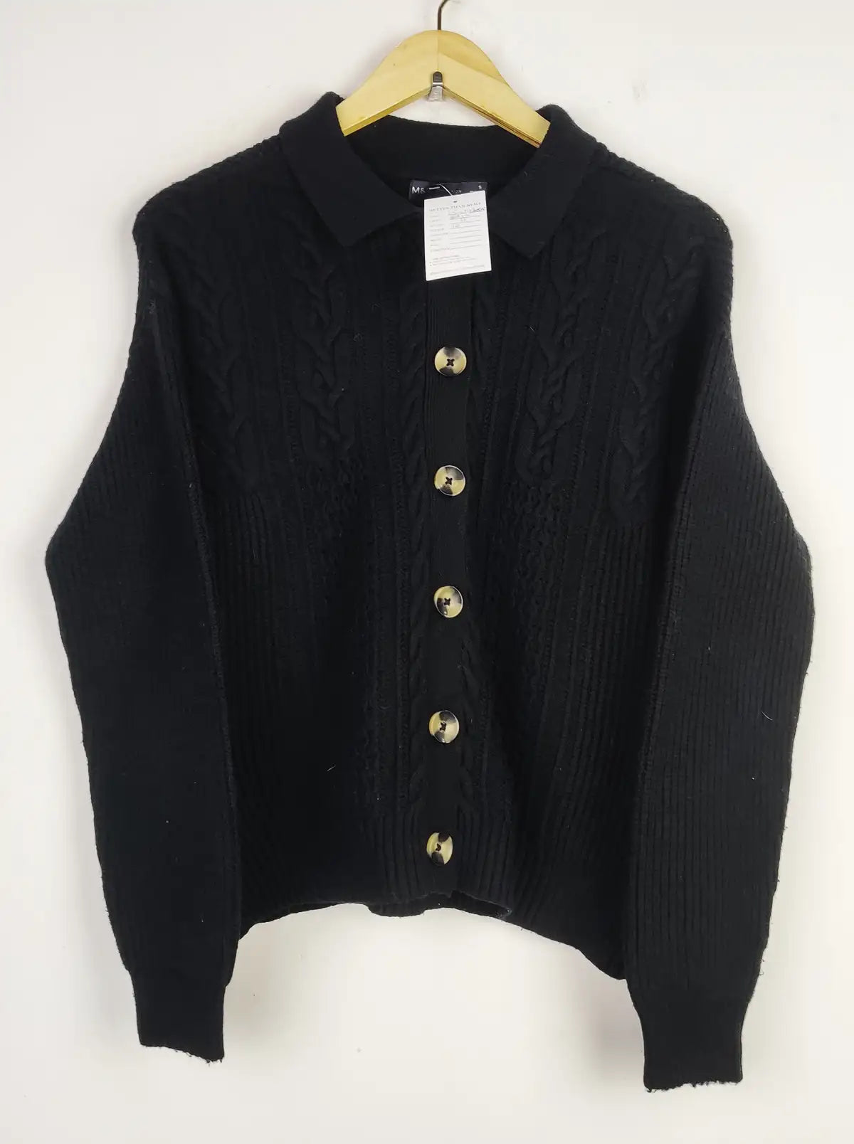 Buy online pre-used pre-loved 100% authentic & Original branded Marks & Spencer (LS-14366) available in Pakistan. Top international brands avilable.