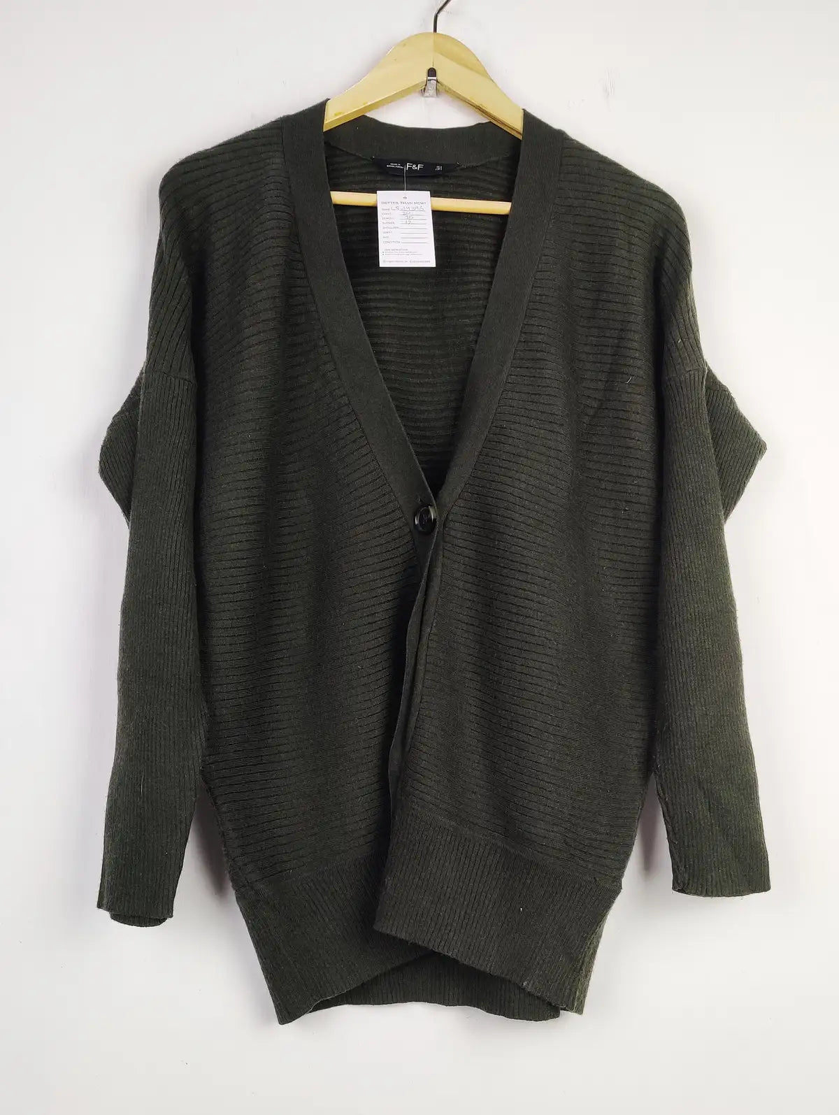 Buy online pre-used pre-loved 100% authentic & Original branded F&F (LS-14396) available in Pakistan. Top international brands avilable.