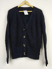 Buy online pre-used pre-loved 100% authentic & Original branded Unknown Brand (LS-14425) available in Pakistan. Top international brands avilable.