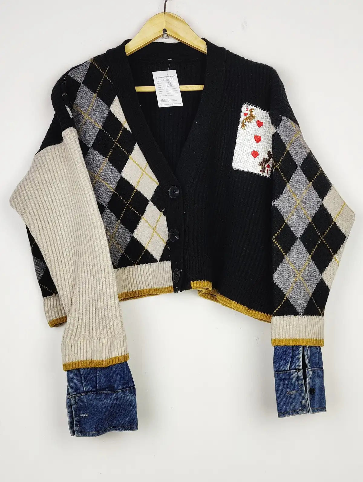 Buy online pre-used pre-loved 100% authentic & Original branded Unknown Brand (LS-14466) available in Pakistan. Top international brands avilable.