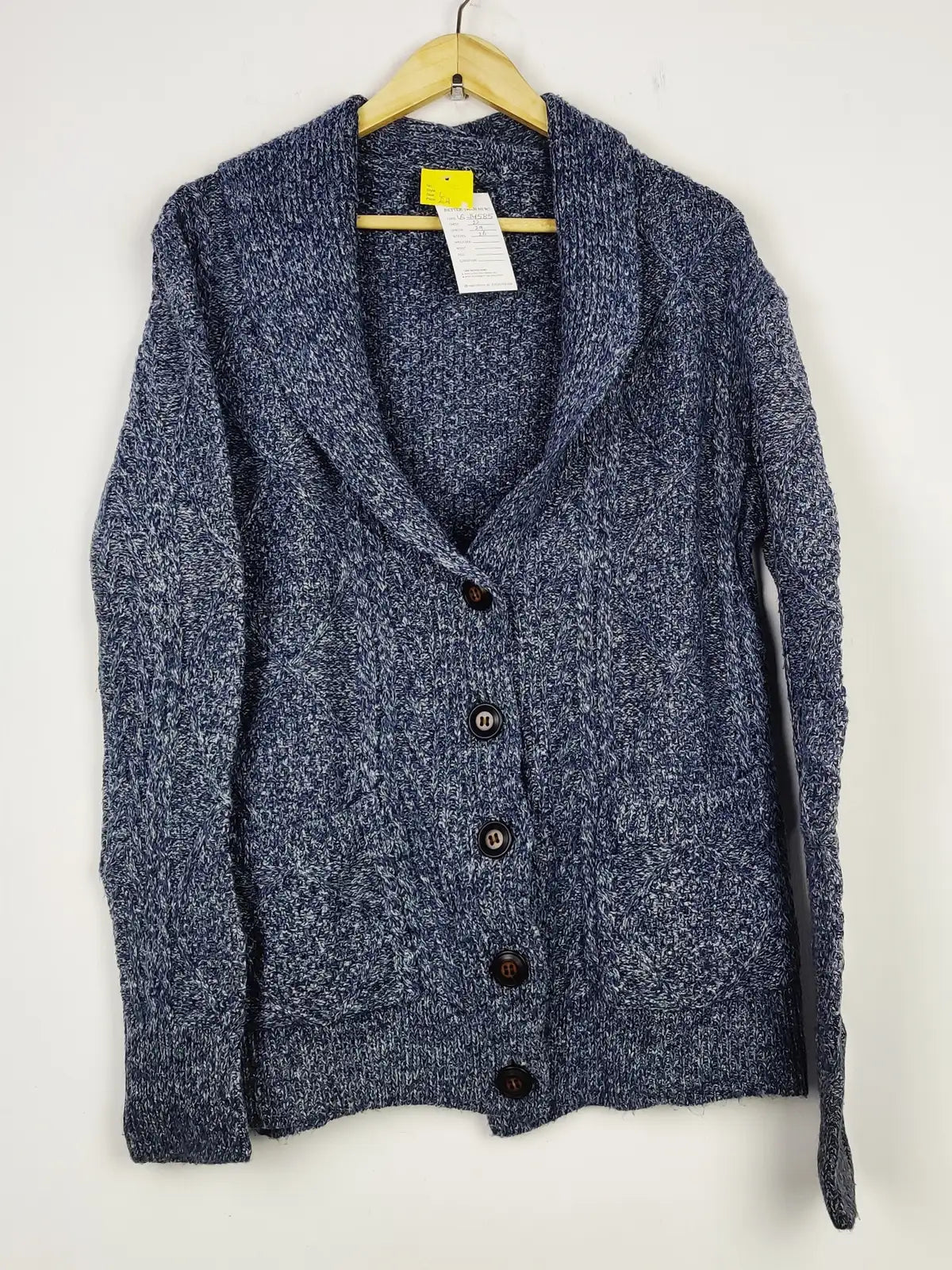 Buy online pre-used pre-loved 100% authentic & Original branded Unknown Brand (LS-14585) available in Pakistan. Top international brands avilable.
