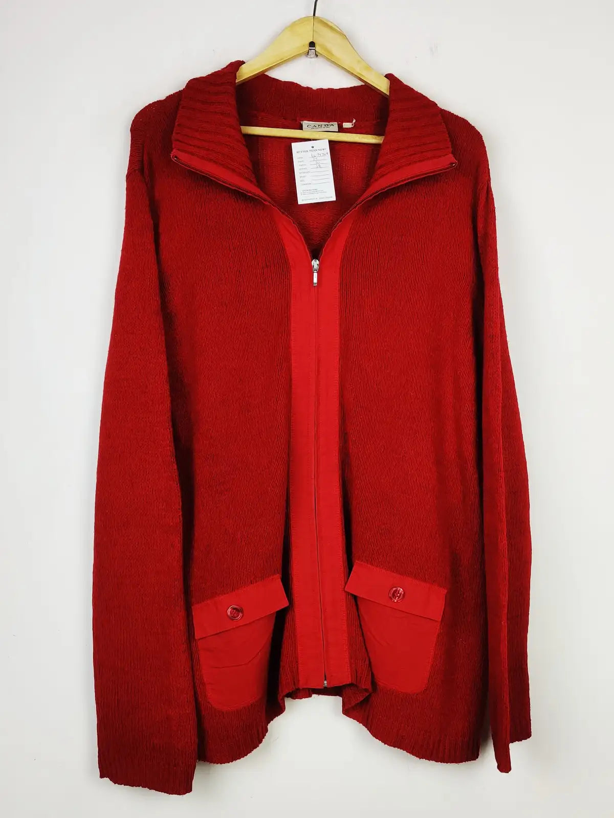 Buy online pre-used pre-loved 100% authentic & Original branded Canda (LS-14709) available in Pakistan. Top international brands avilable.