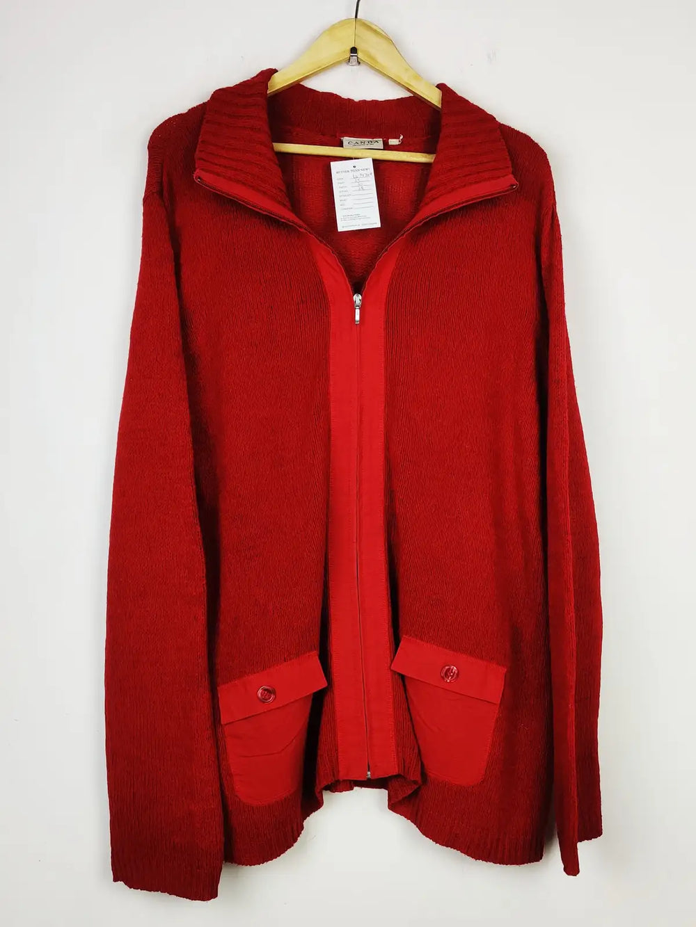 Buy online pre-used pre-loved 100% authentic & Original branded Canda (LS-14709) available in Pakistan. Top international brands avilable.