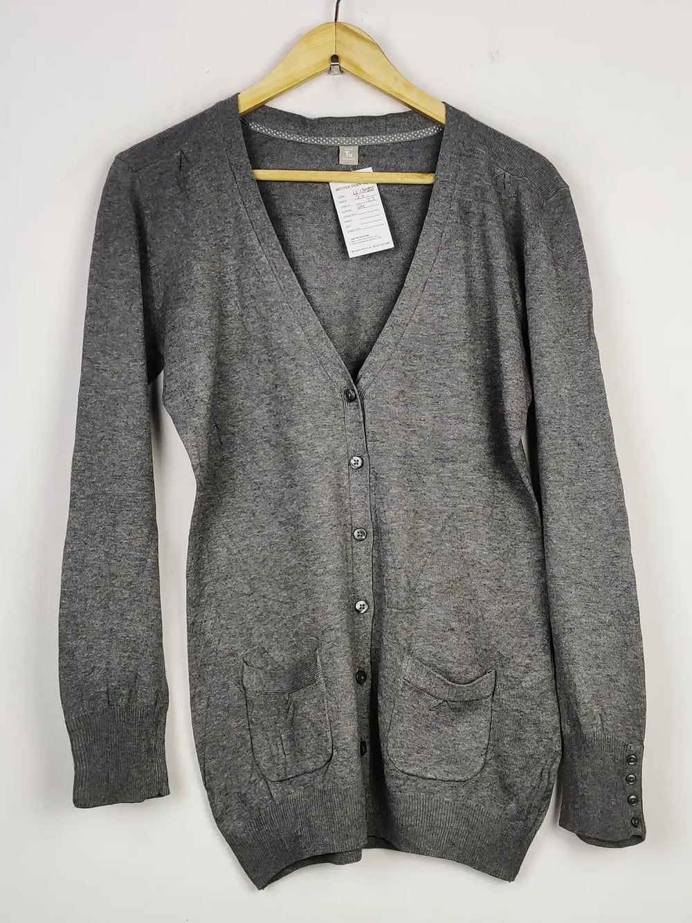 Buy online pre-used pre-loved 100% authentic & Original branded Tu (LS-15088) available in Pakistan. Top international brands avilable.