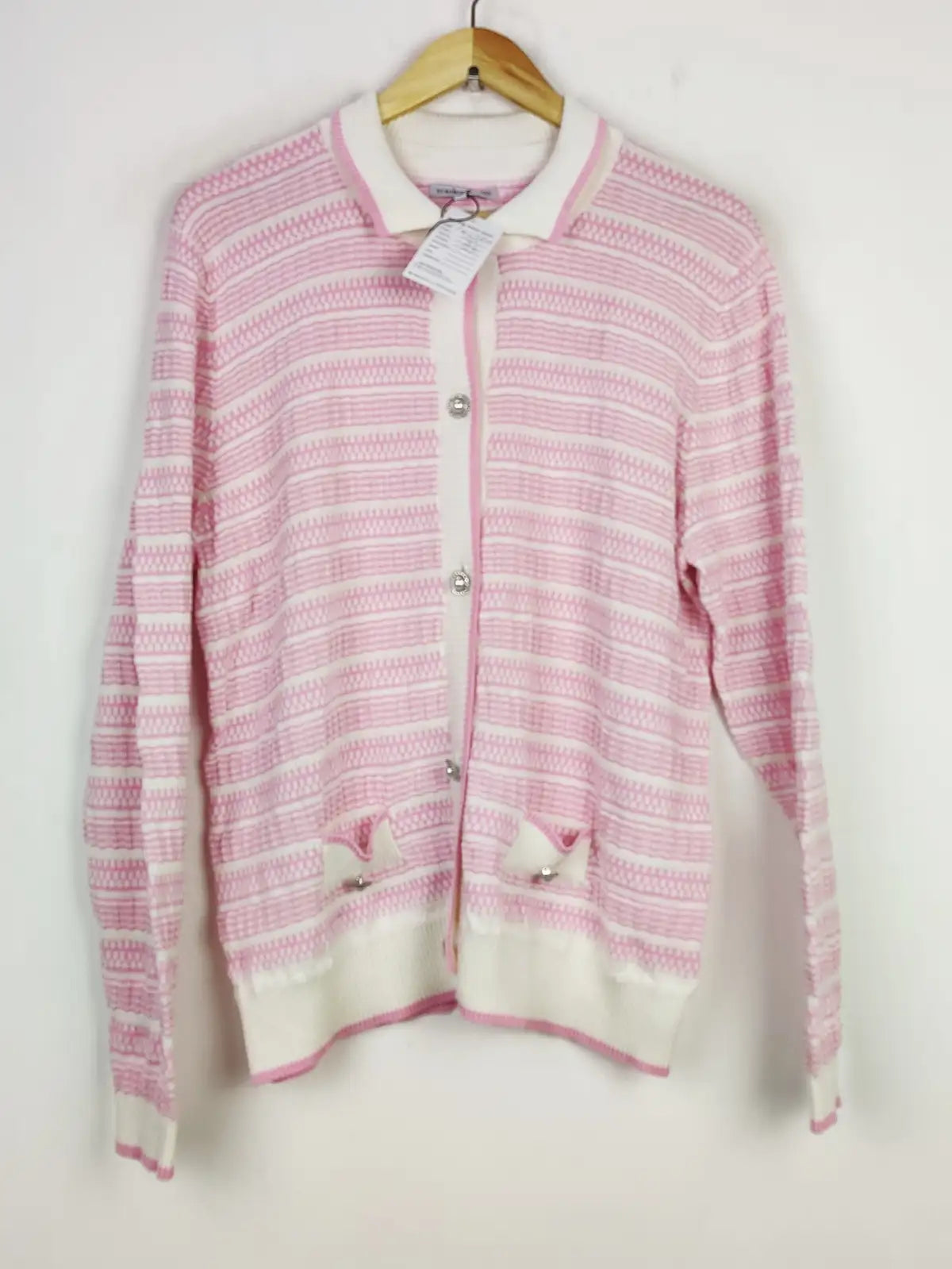 Buy online pre-used pre-loved 100% authentic & Original branded Voulez Vous (LS-15640) available in Pakistan. Top international brands avilable.