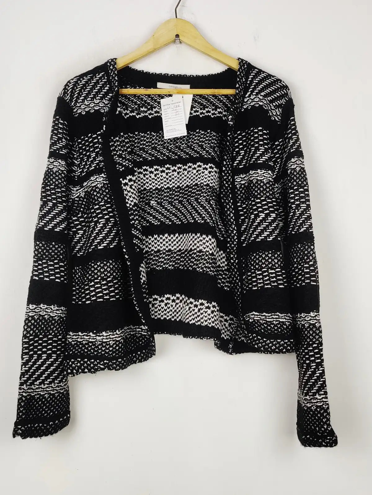 Buy online pre-used pre-loved 100% authentic & Original branded George (LS-15836) available in Pakistan. Top international brands avilable.