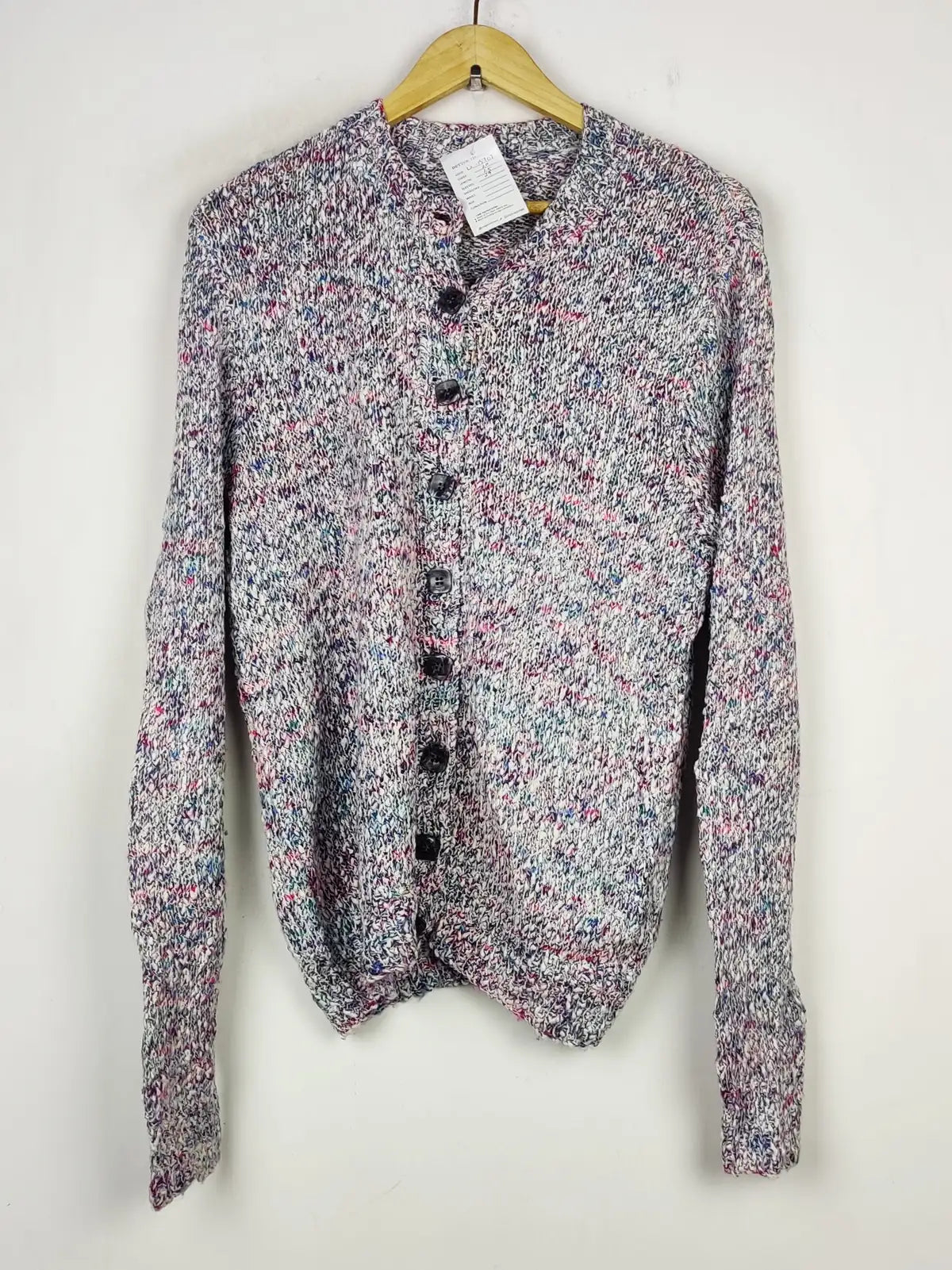 Buy online pre-used pre-loved 100% authentic & Original branded Unknown Brand (LS-15907) available in Pakistan. Top international brands avilable.