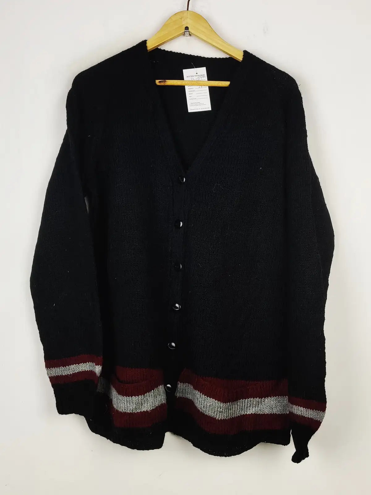 Buy online pre-used pre-loved 100% authentic & Original branded Unknown Brand (LS-15999) available in Pakistan. Top international brands avilable.