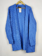 Buy online pre-used pre-loved 100% authentic & Original branded Fashion (LS-16023) available in Pakistan. Top international brands avilable.