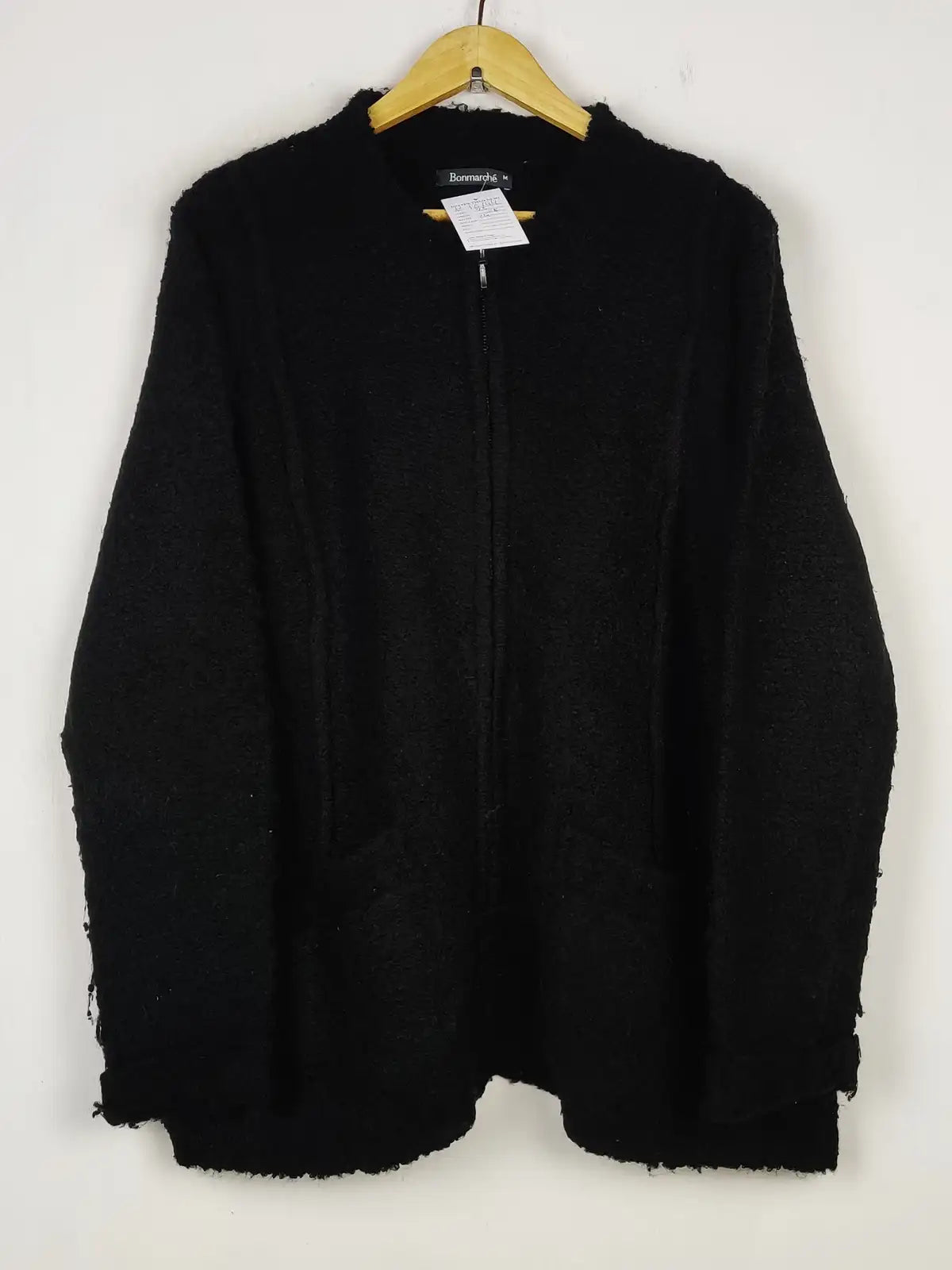 Buy online pre-used pre-loved 100% authentic & Original branded Bonmarche (LS-16144) available in Pakistan. Top international brands avilable.