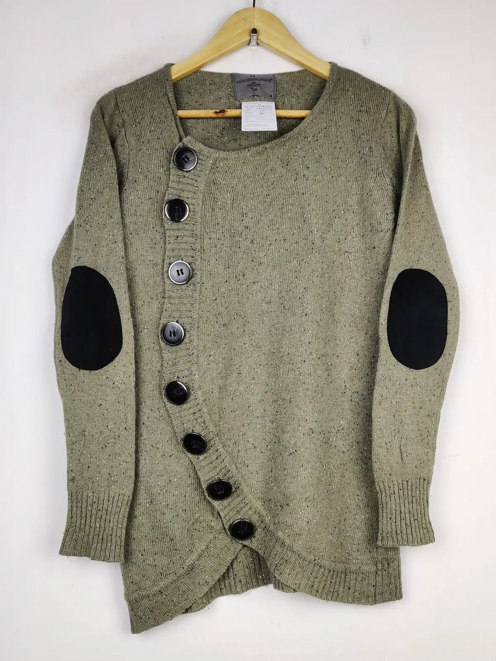 Buy online pre-used pre-loved 100% authentic & Original branded Asos (LS-16301) available in Pakistan. Top international brands avilable.