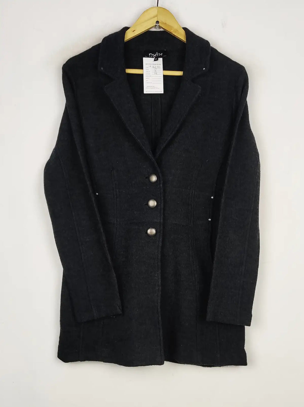 Buy online pre-used pre-loved 100% authentic & Original branded New Look (LS-16376) available in Pakistan. Top international brands avilable.