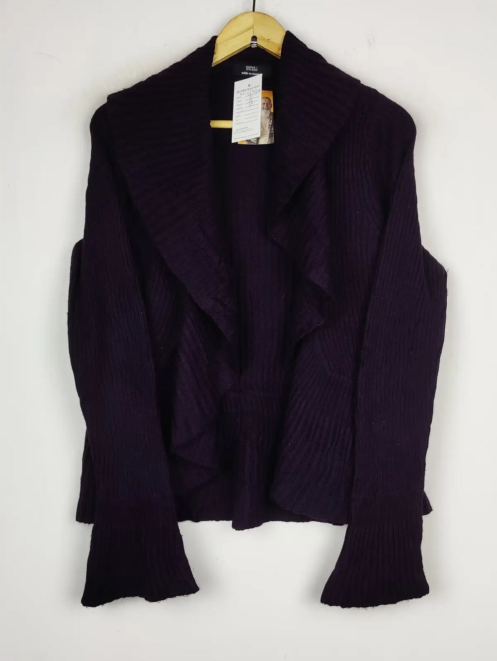 Buy online pre-used pre-loved 100% authentic & Original branded Mark & Spencer (LS-16429) available in Pakistan. Top international brands avilable.
