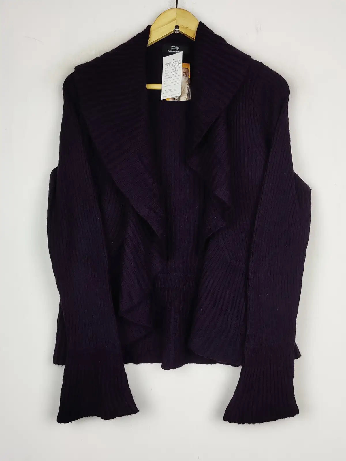 Buy online pre-used pre-loved 100% authentic & Original branded Mark & Spencer (LS-16429) available in Pakistan. Top international brands avilable.