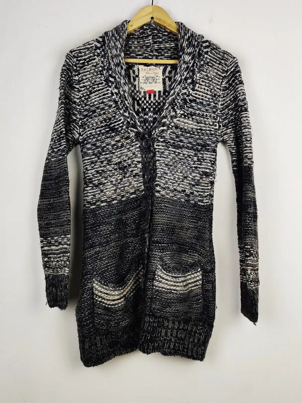 Buy online pre-used pre-loved 100% authentic & Original branded Falmer (LS-16439) available in Pakistan. Top international brands avilable.