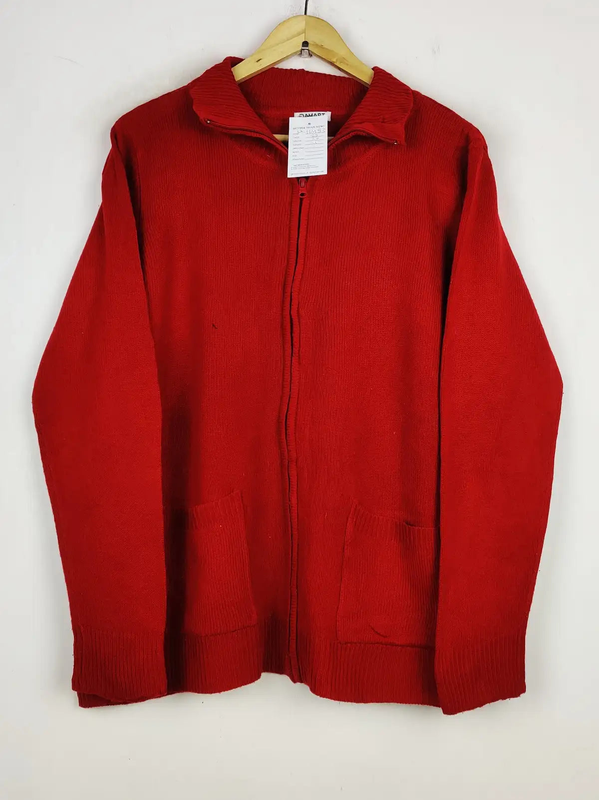 Buy online pre-used pre-loved 100% authentic & Original branded Damart (LS-16453) available in Pakistan. Top international brands avilable.