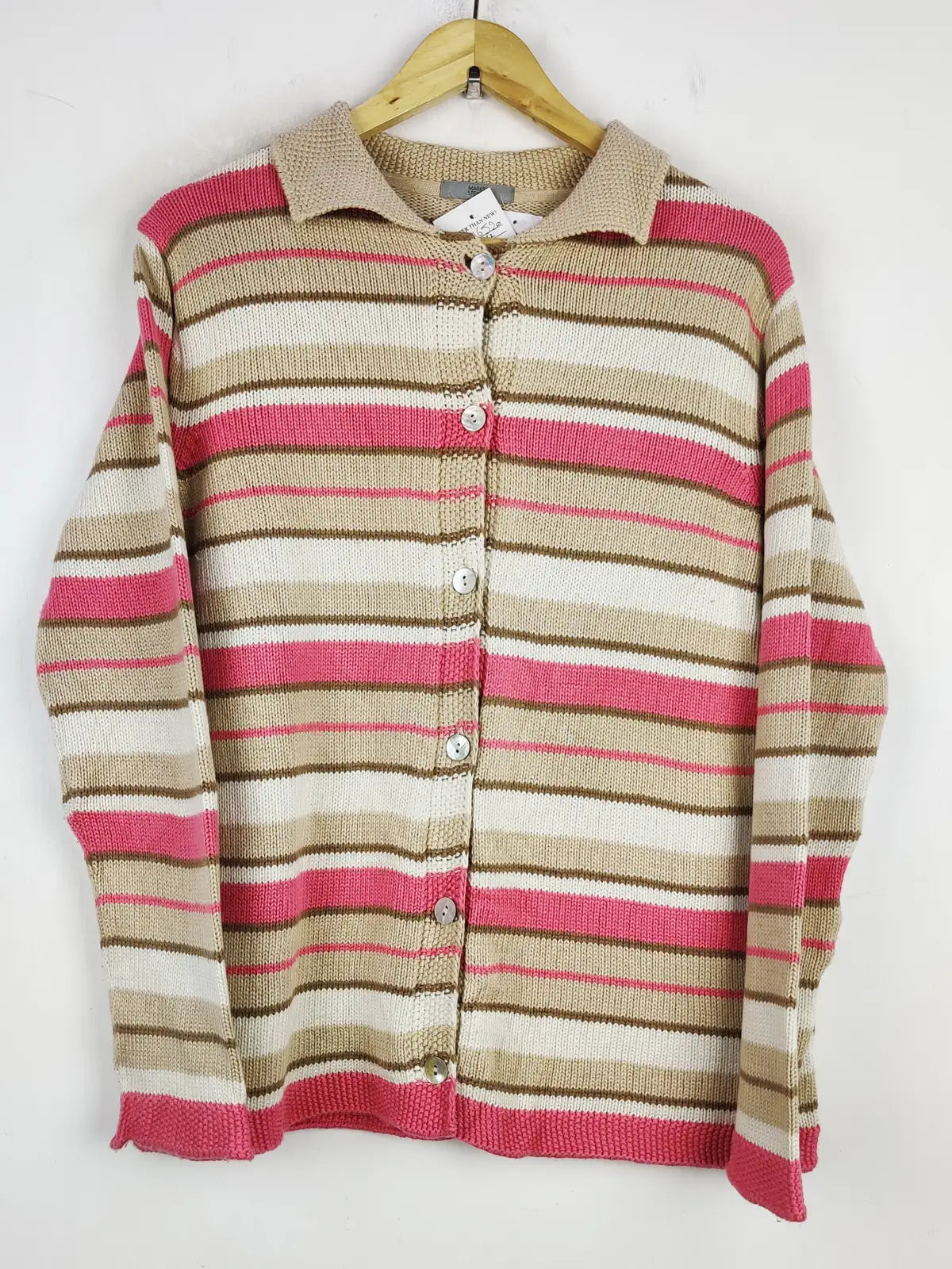 Buy online pre-used pre-loved 100% authentic & Original branded Mark & Spencer (LS-16520) available in Pakistan. Top international brands avilable.