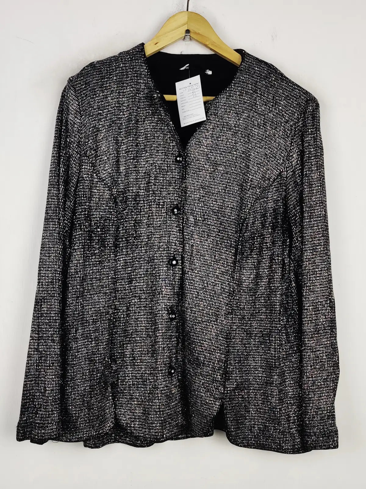 Buy online pre-used pre-loved 100% authentic & Original branded Unknown Brand (LS-16521) available in Pakistan. Top international brands avilable.