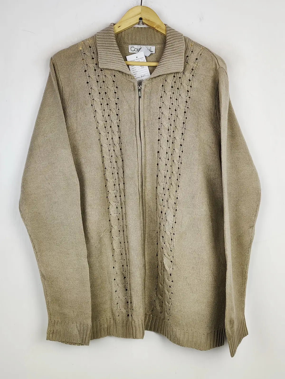 Buy online pre-used pre-loved 100% authentic & Original branded Collection (LS-16574) available in Pakistan. Top international brands avilable.