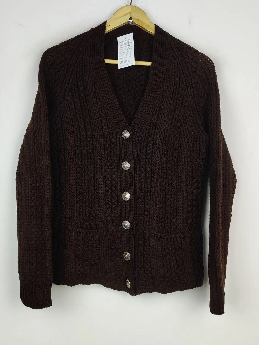Buy online pre-used pre-loved 100% authentic & Original branded Unknown Brand (LS-16622) available in Pakistan. Top international brands avilable.