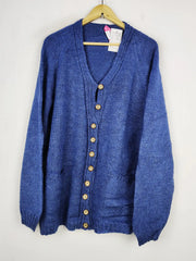 Buy online pre-used pre-loved 100% authentic & Original branded Unknown Brand (LS-16683) available in Pakistan. Top international brands avilable.