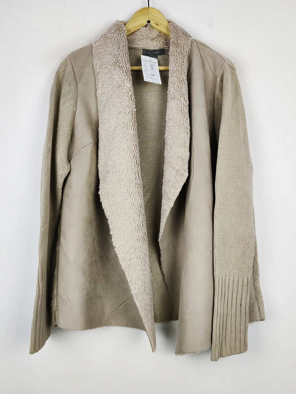 Buy online pre-used pre-loved 100% authentic & Original branded Primark (LS-16741) available in Pakistan. Top international brands avilable.