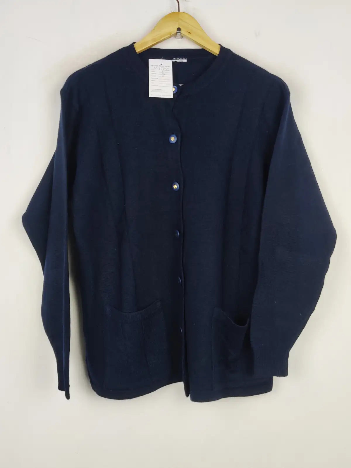 Buy online pre-used pre-loved 100% authentic & Original branded Unknown Brand (LS-16757) available in Pakistan. Top international brands avilable.