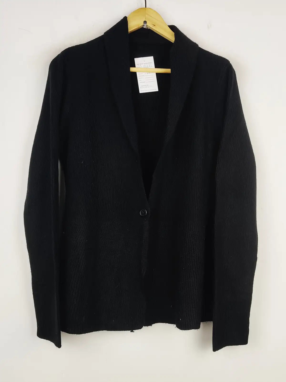 Buy online pre-used pre-loved 100% authentic & Original branded H&M (LS-16771) available in Pakistan. Top international brands avilable.