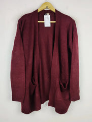 Buy online pre-used pre-loved 100% authentic & Original branded H&M (LS-16800) available in Pakistan. Top international brands avilable.
