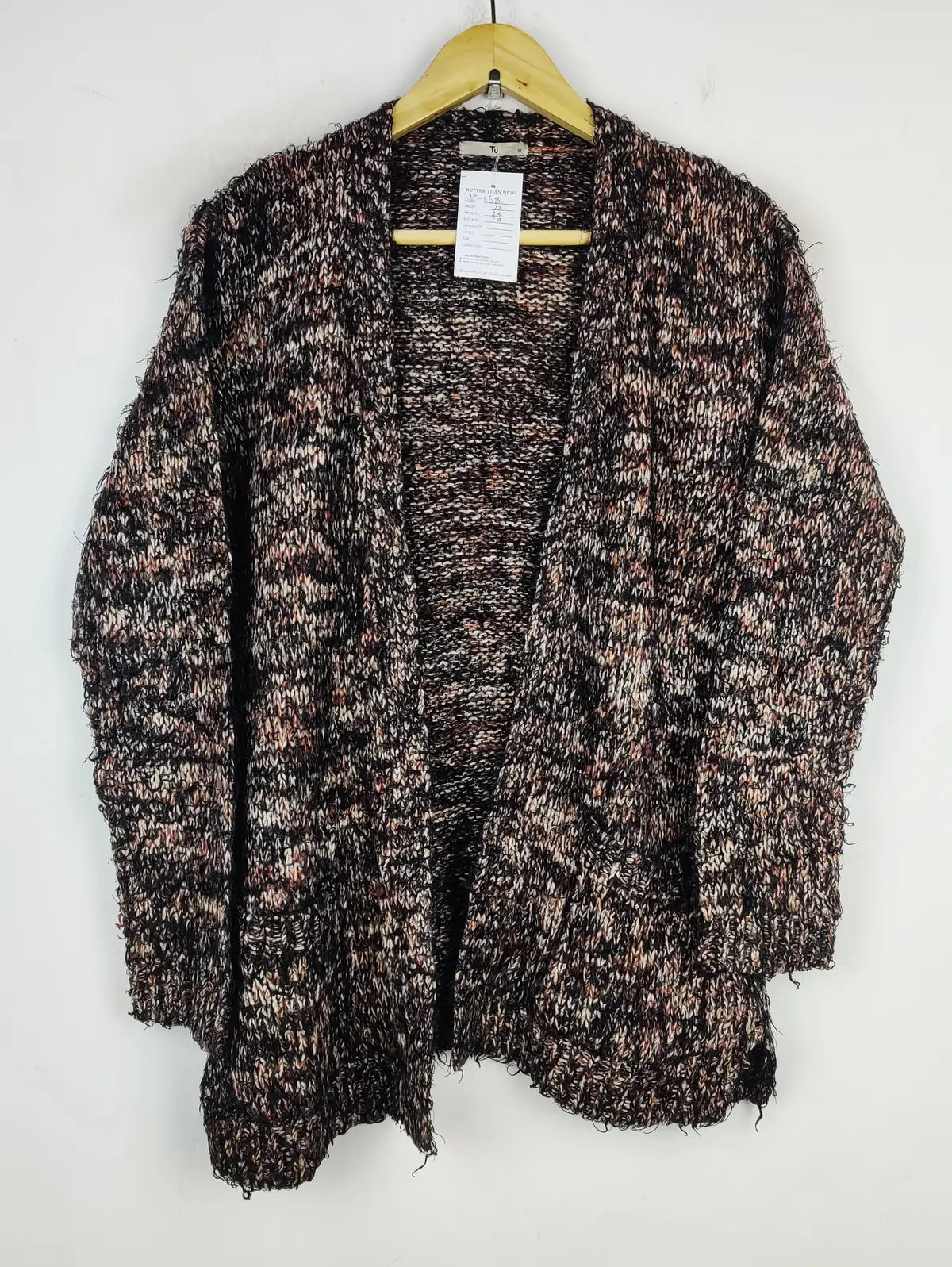Buy online pre-used pre-loved 100% authentic & Original branded Tu (LS-16811) available in Pakistan. Top international brands avilable.