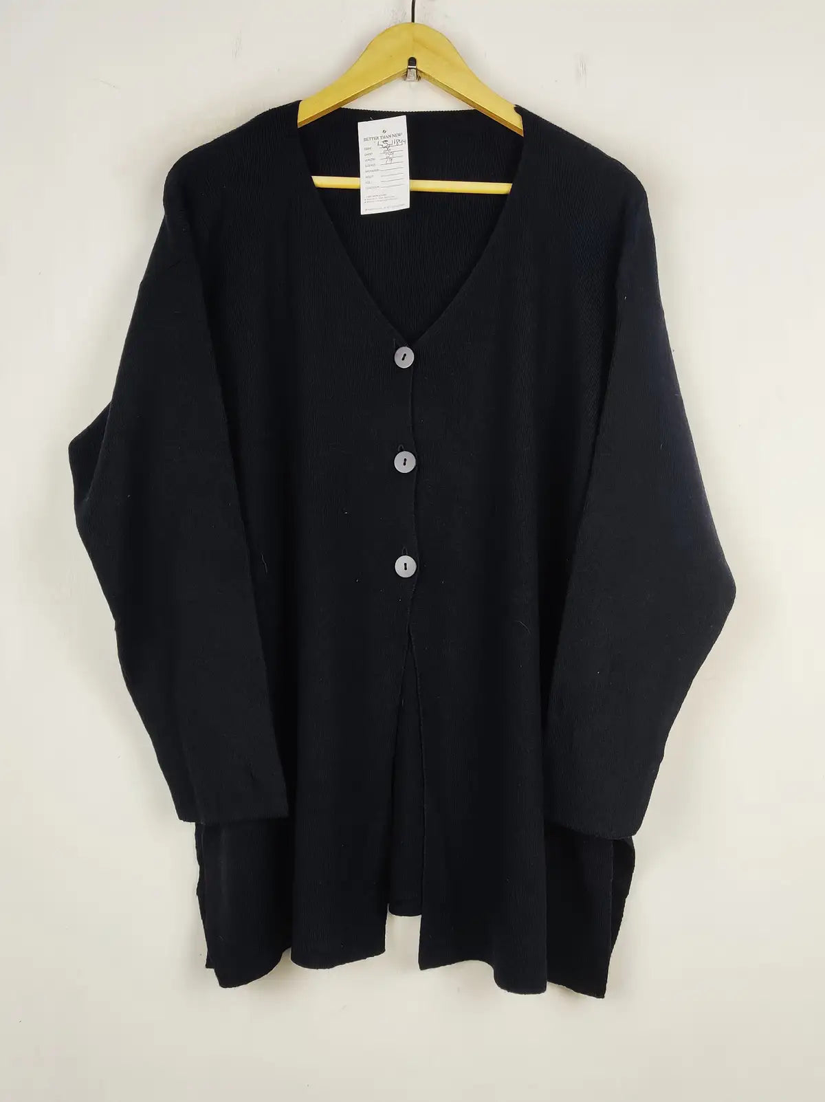 Buy online pre-used pre-loved 100% authentic & Original branded Marks & Spencer (LS-16844) available in Pakistan. Top international brands avilable.
