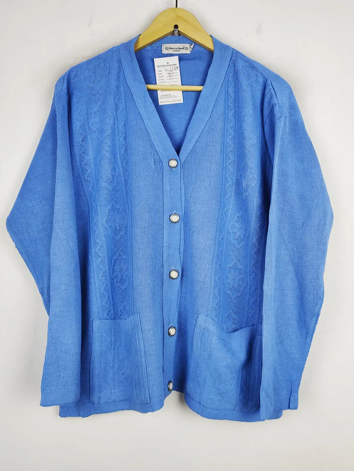Buy online pre-used pre-loved 100% authentic & Original branded Merry Gold (LS-16864) available in Pakistan. Top international brands avilable.
