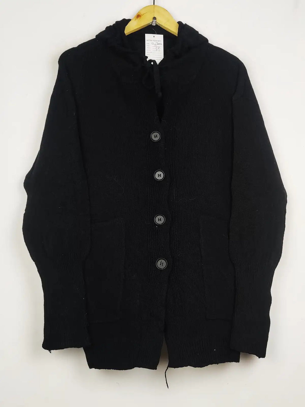 Buy online pre-used pre-loved 100% authentic & Original branded Unknown Brand (LS-17003) available in Pakistan. Top international brands avilable.
