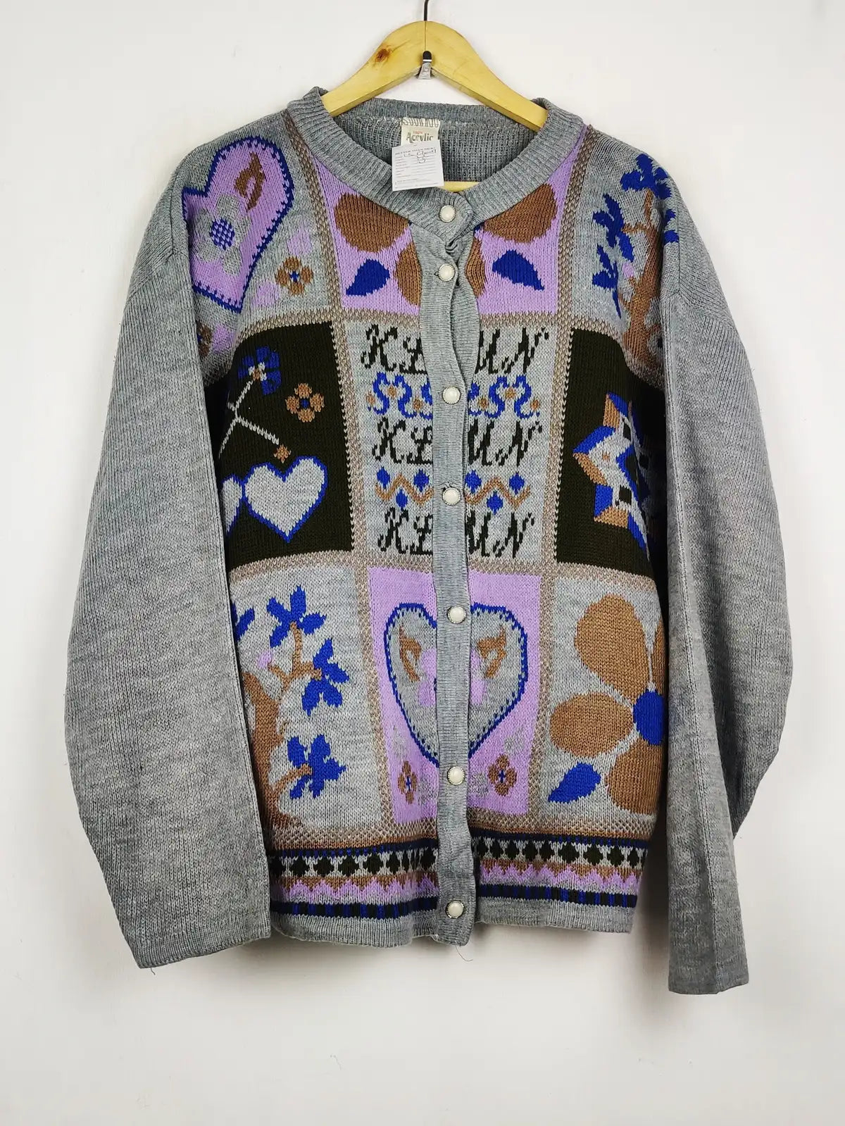 Buy online pre-used pre-loved 100% authentic & Original branded Unknown Brand (LS-17009) available in Pakistan. Top international brands avilable.
