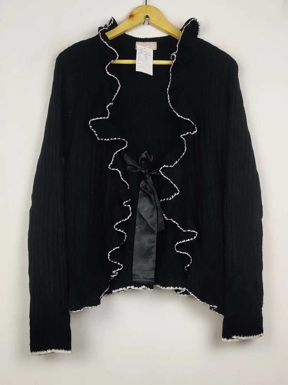 Buy online pre-used pre-loved 100% authentic & Original branded Soon (LS-17010) available in Pakistan. Top international brands avilable.