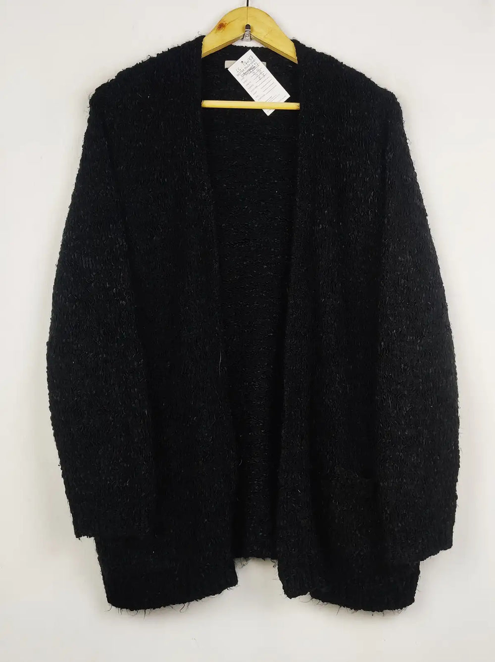 Buy online pre-used pre-loved 100% authentic & Original branded George (LS-17037) available in Pakistan. Top international brands avilable.