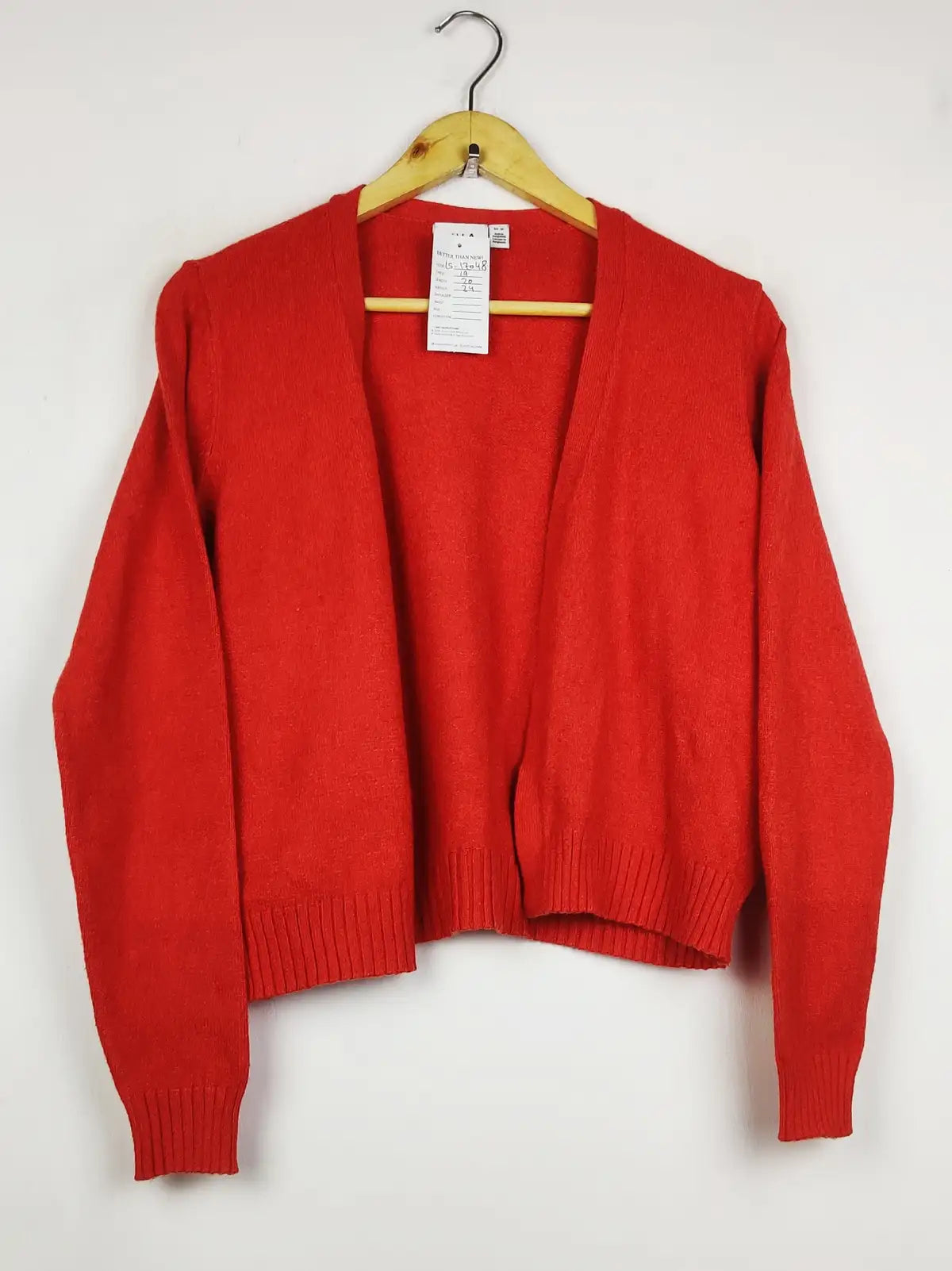 Buy online pre-used pre-loved 100% authentic & Original branded Vila (LS-17048) available in Pakistan. Top international brands avilable.