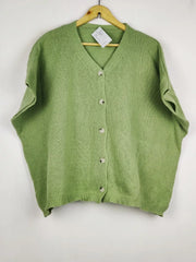 Buy online pre-used pre-loved 100% authentic & Original branded Unknown Brand (LS-17057) available in Pakistan. Top international brands avilable.