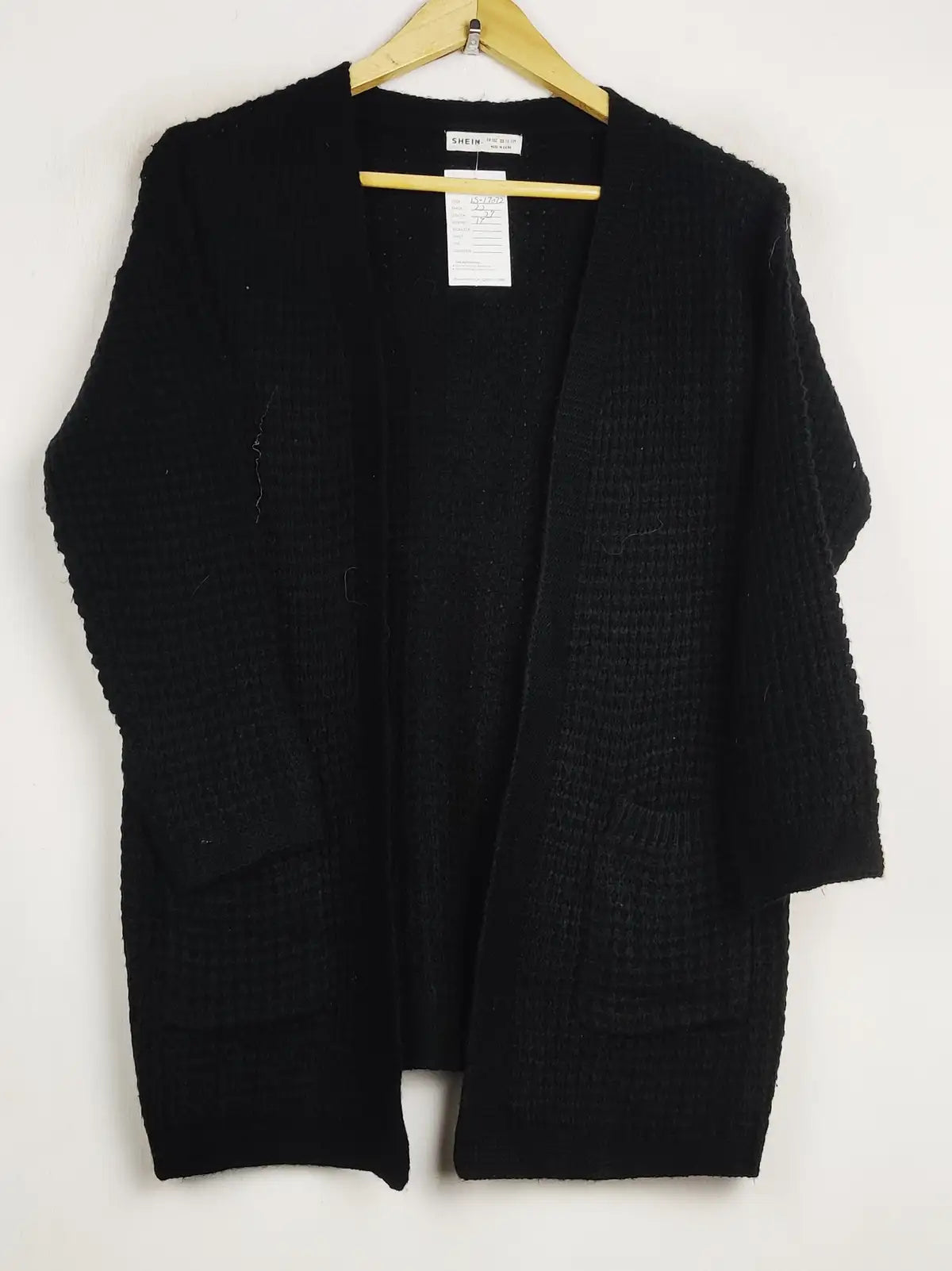 Buy online pre-used pre-loved 100% authentic & Original branded Shein (LS-17072) available in Pakistan. Top international brands avilable.