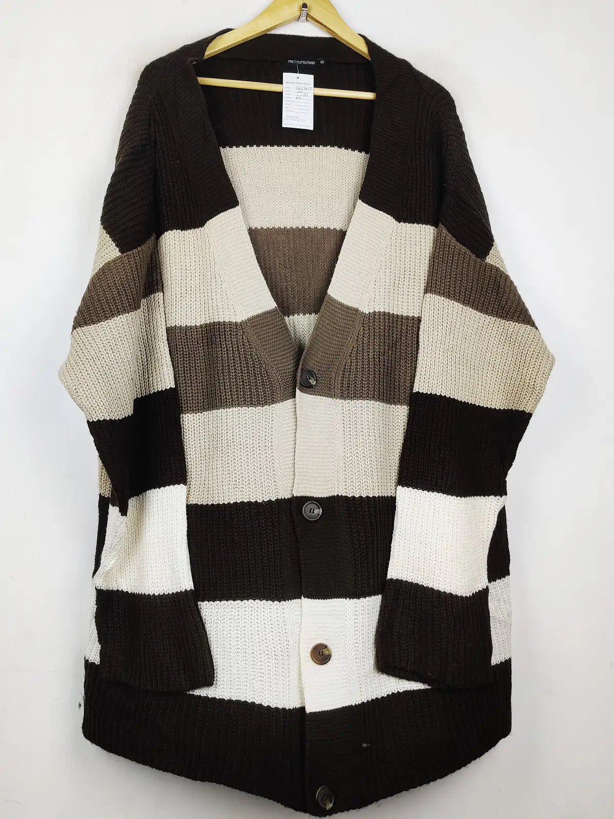 Buy online pre-used pre-loved 100% authentic & Original branded Prettylittlething (LS-17077) available in Pakistan. Top international brands avilable.