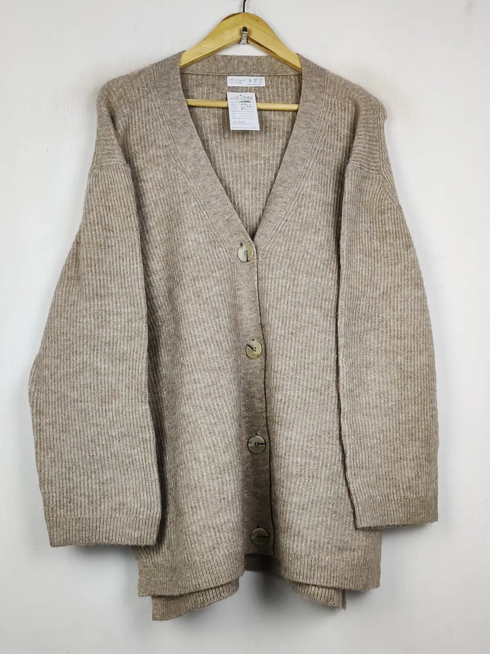 Buy online pre-used pre-loved 100% authentic & Original branded Primark (LS-17083) available in Pakistan. Top international brands avilable.