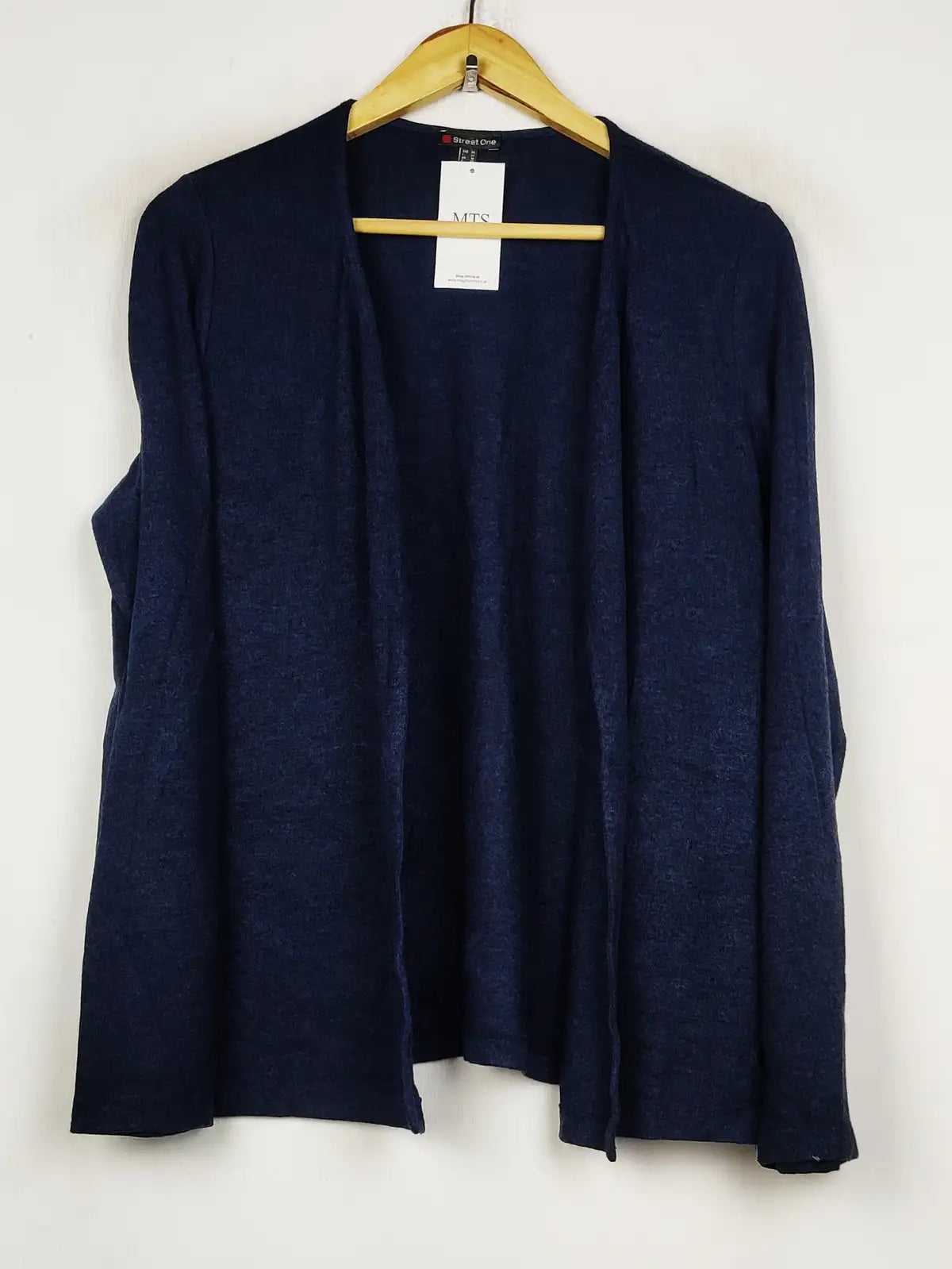 Buy online pre-used pre-loved 100% authentic & Original branded Street One (LS-17120) available in Pakistan. Top international brands avilable.