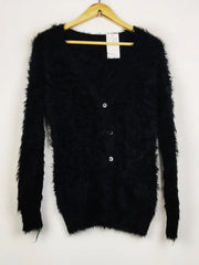 Buy online pre-used pre-loved 100% authentic & Original branded Unknown Brand (LS-17132) available in Pakistan. Top international brands avilable.