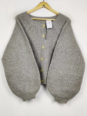 Buy online pre-used pre-loved 100% authentic & Original branded Unknown Brand (LS-17138) available in Pakistan. Top international brands avilable.
