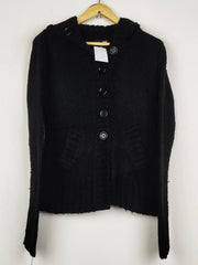 Buy online pre-used pre-loved 100% authentic & Original branded H&M (LS-17145) available in Pakistan. Top international brands avilable.