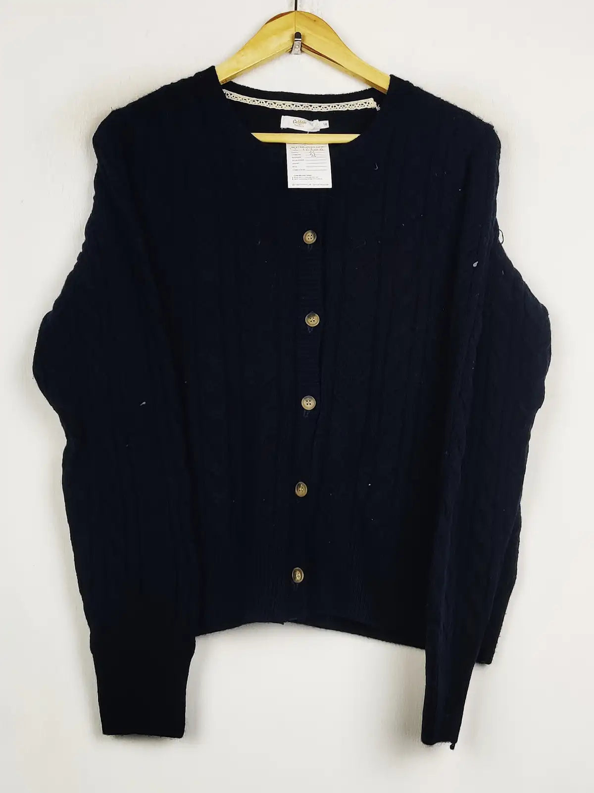 Buy online pre-used pre-loved 100% authentic & Original branded Cotton Candy (LS-17163) available in Pakistan. Top international brands avilable.