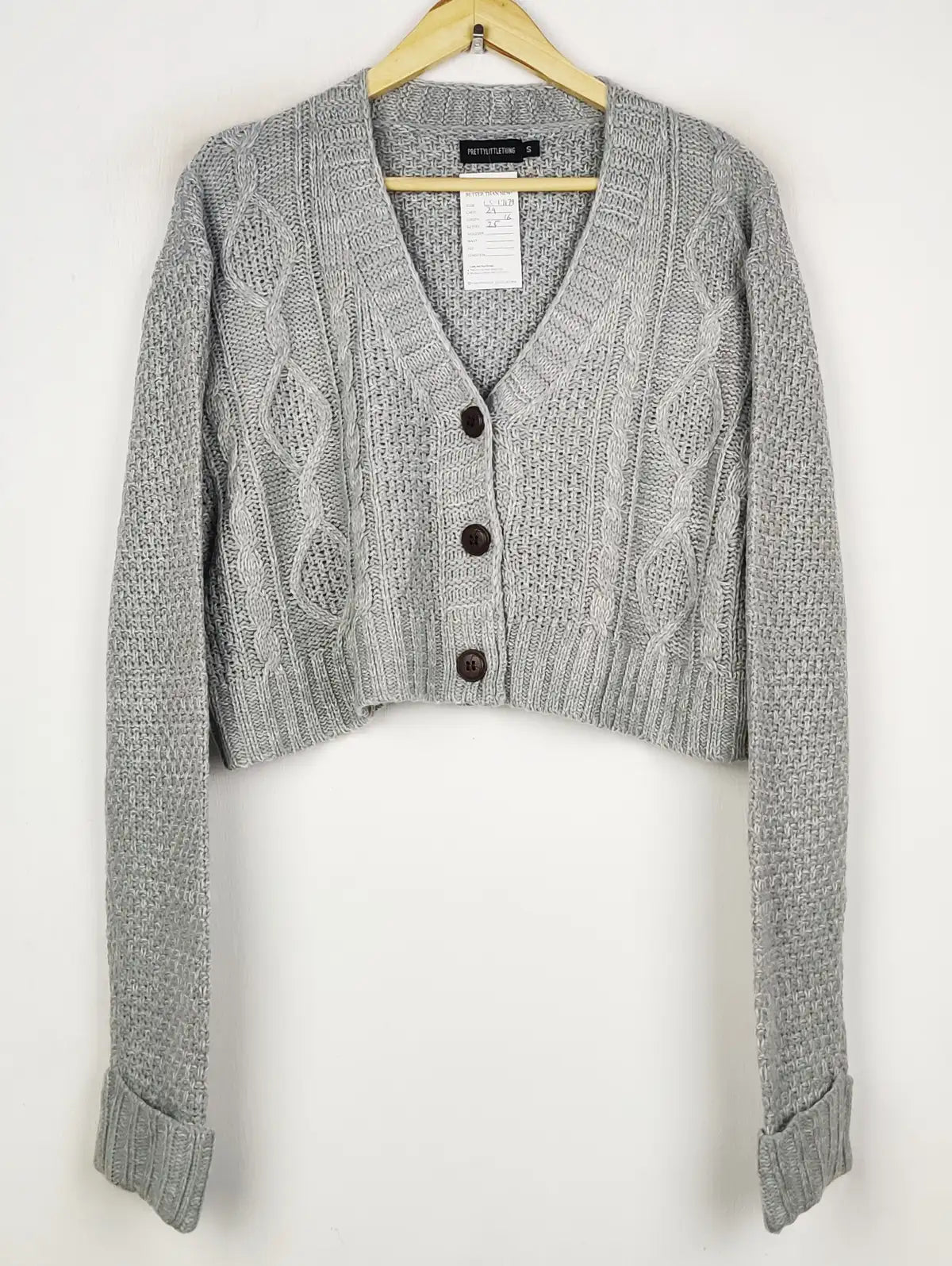 Buy online pre-used pre-loved 100% authentic & Original branded Prettylittlething (LS-17179) available in Pakistan. Top international brands avilable.
